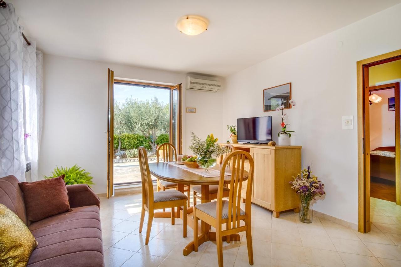 Apartments Franjo مالي لوشينغْ المظهر الخارجي الصورة