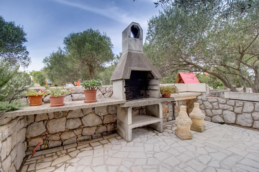 Apartments Franjo مالي لوشينغْ الغرفة الصورة