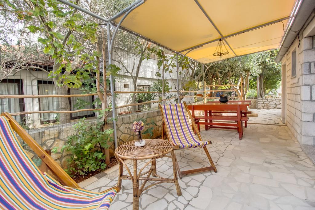 Apartments Franjo مالي لوشينغْ الغرفة الصورة