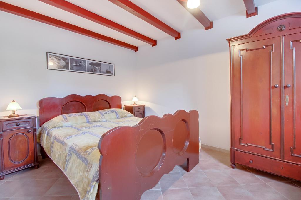 Apartments Franjo مالي لوشينغْ الغرفة الصورة