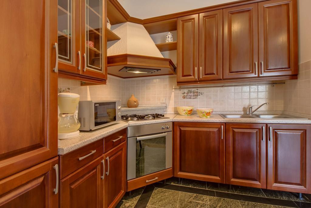 Apartments Franjo مالي لوشينغْ الغرفة الصورة